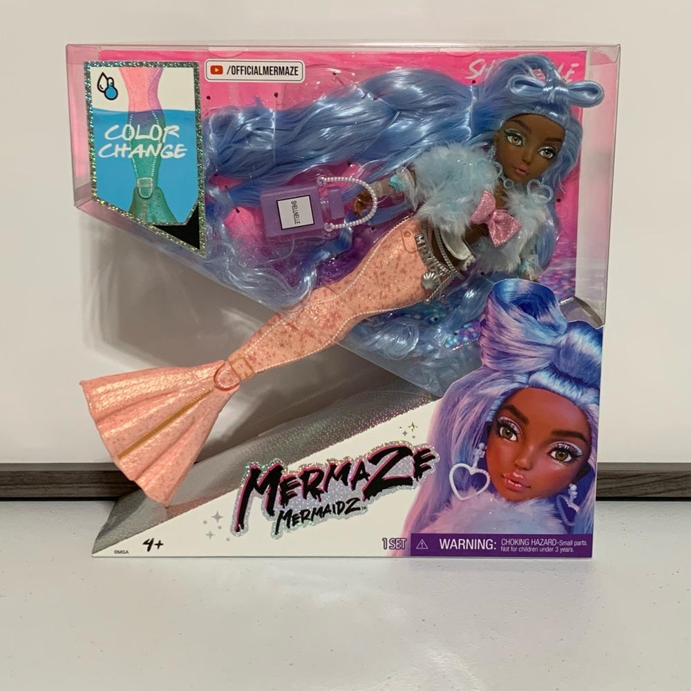 Mermaze Mermaidz™ Shellnelle™ Mermaid Fashion Doll-New